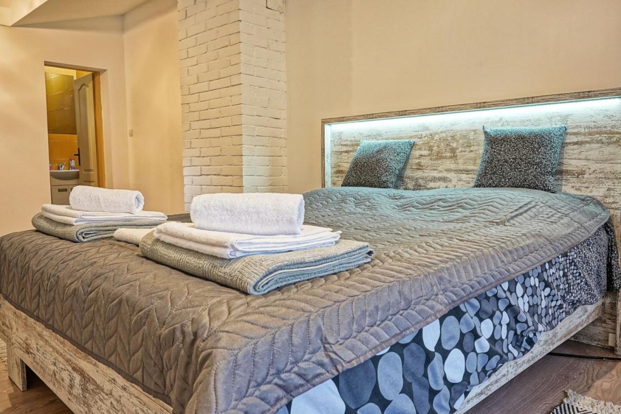 Zmaj Ognjeni Etno Concept Apartment Kupinovo Bagian luar foto